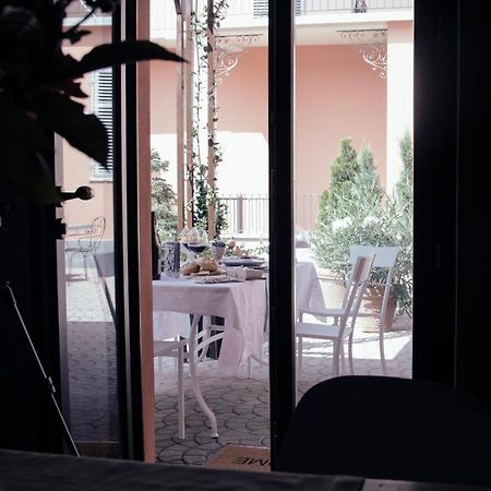 Appartamento Vacanze / Holiday Flat Farfalle&Rossobarbera Montegrosso dʼAsti Exterior foto